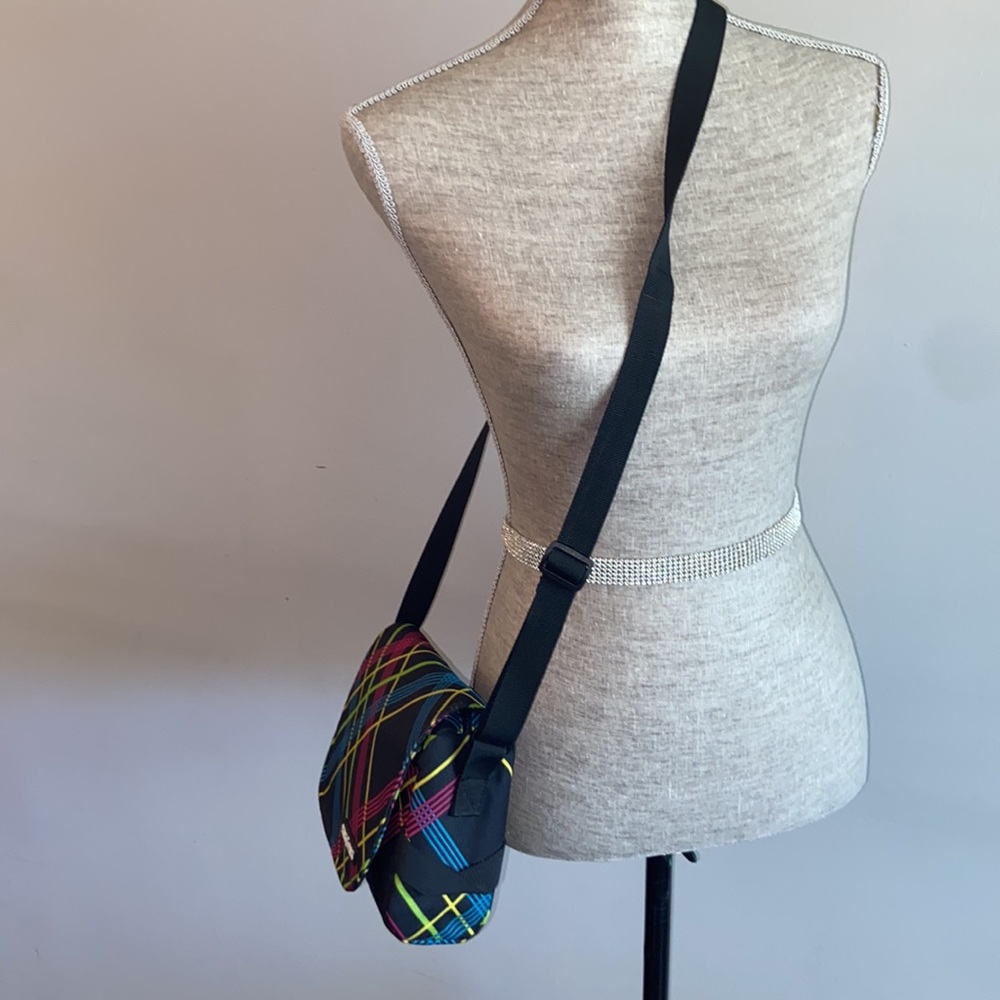 Vintage 1990s YAK PAK Canvas Colorful Adjustable Crossbody Bag 💚💙🩷💛 - Picture 4 of 10